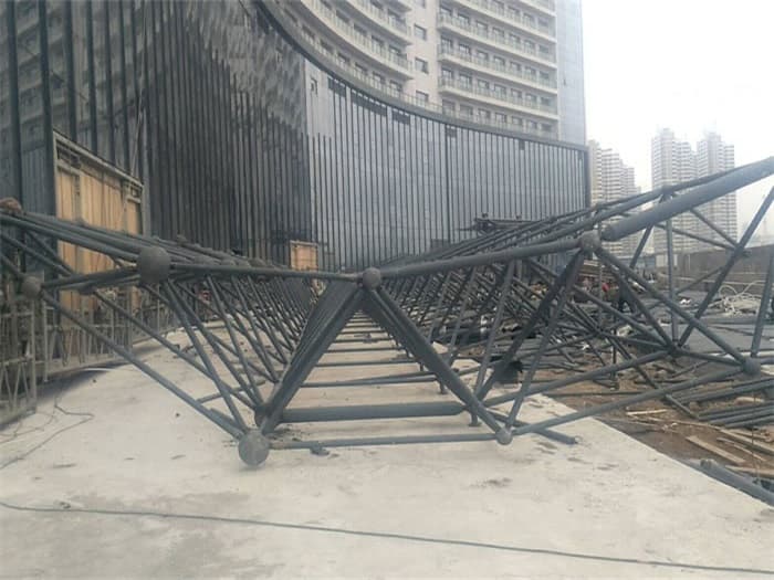 天津万豪酒店雨棚网架